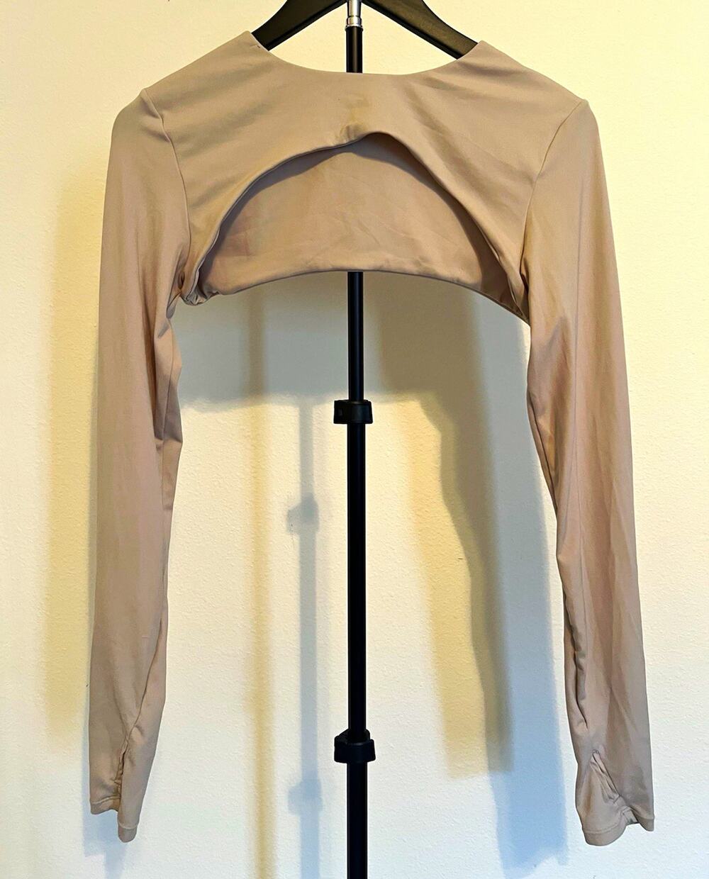 Bolero Shrug Women’s Beige Solid Stretch Long Sleeve Pullover Top Sz M